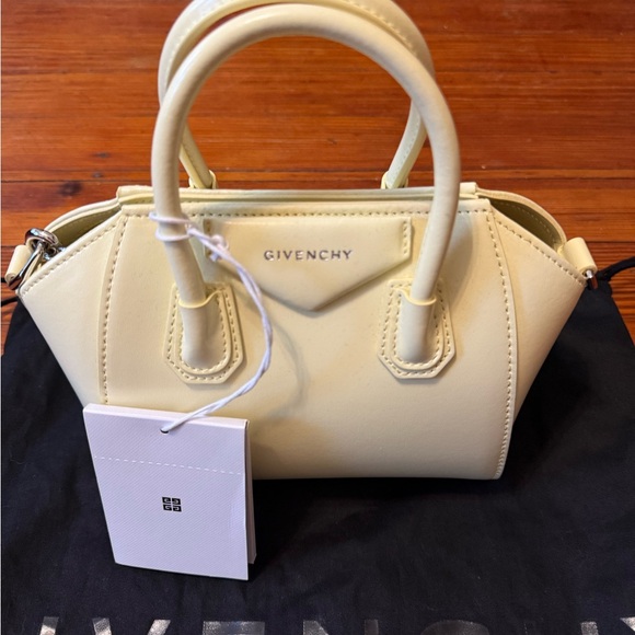Brand New Authentic Givenchy Toy Antigona Light Yellow - Picture 1 of 7